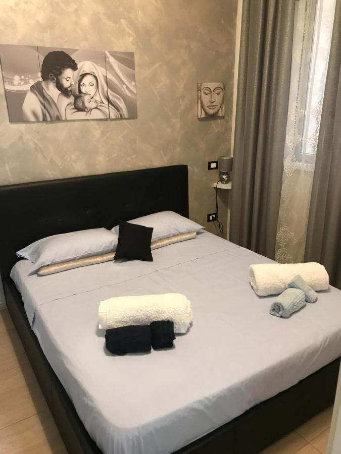 Via Serradifalco, Zona Via Dante Palermo Eksteriør billede